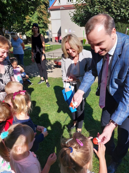 Święto pieczonego ziemniaka w przedszkolu nr 1 w Kamieńcu Ząbkowickim