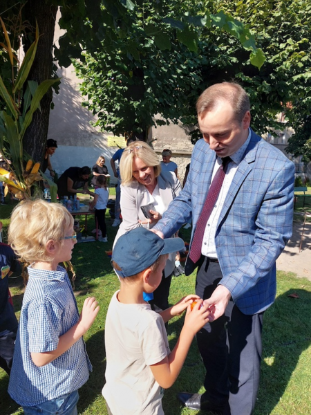 Święto pieczonego ziemniaka w przedszkolu nr 1 w Kamieńcu Ząbkowickim