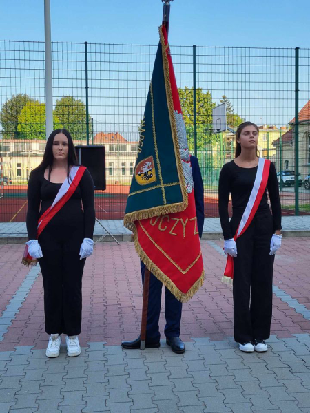 Rozpoczęcie roku szkolnego w szkołach ponadpodstawowych Powiatu Ząbkowickiego