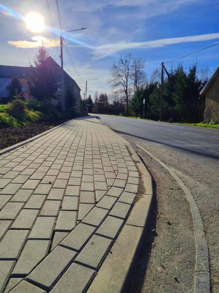 Powiat Ząbkowicki zakończył przebudowę drogi powiatowej w Stolcu