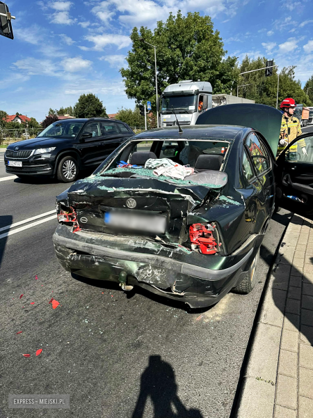Zderzenie pojazdów na ósemce w Ząbkowicach Śląskich