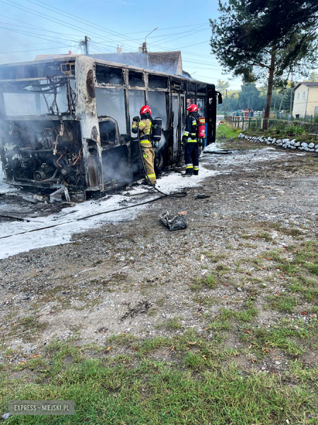 Autobus Złotostockiej Komunikacji Publicznej stanął w ogniu