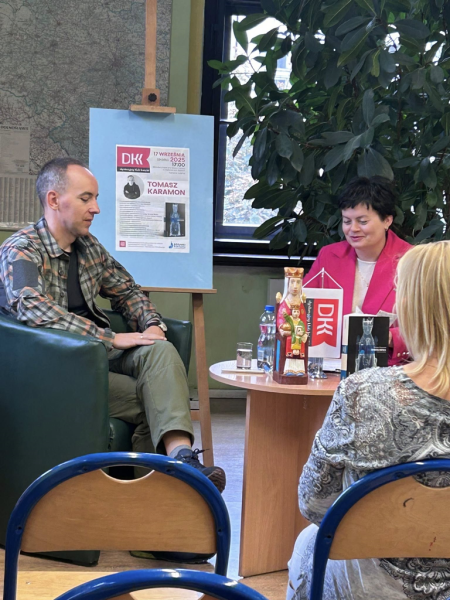 Matka B., pierniki i… piwo – spotkanie autorskie z Tomaszem Karamonem