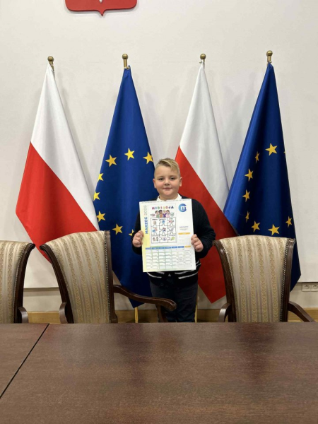 W gronie nagrodzonych znalazł się Julian Czarnota, uczeń klasy IIa, który zdobył III miejsce