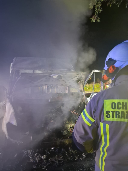 W Ziębicach spłonął ford transit