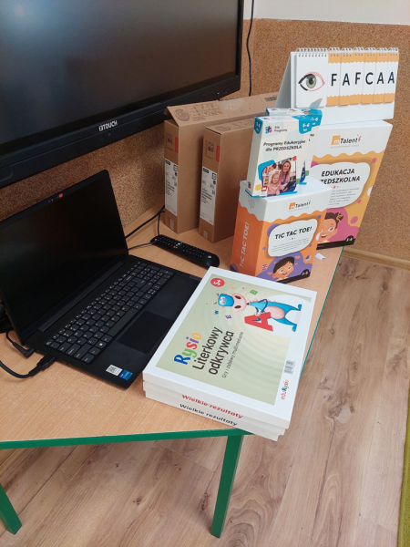 „Cyfrowy Uczeń”  z dotacją w kwocie 135 tys. zł