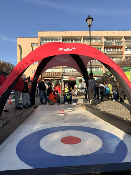 „Przebojowa Zima z Radiem ZET” na Rynku w Ząbkowicach Śląskich
