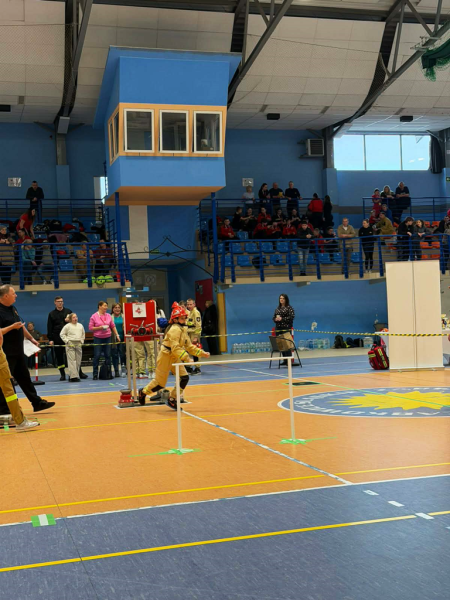 Pierwsze Halowe Zawody Młodzieżowych Drużyn Pożarniczych