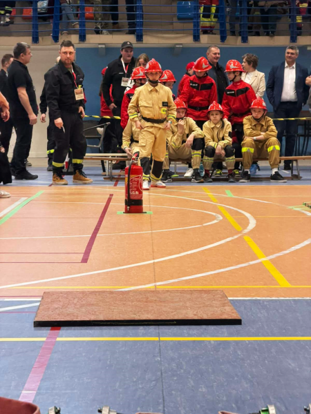 Pierwsze Halowe Zawody Młodzieżowych Drużyn Pożarniczych