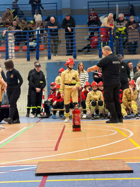 Pierwsze Halowe Zawody Młodzieżowych Drużyn Pożarniczych
