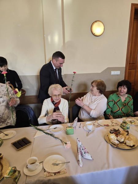 Dzień Kobiet w Klubie Seniora