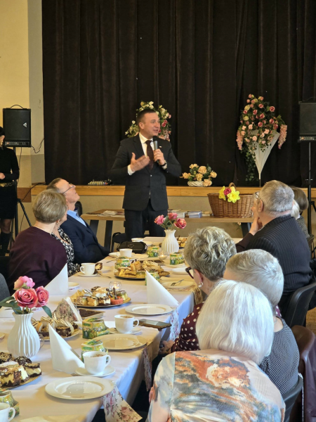 Dzień Kobiet w Klubie Seniora