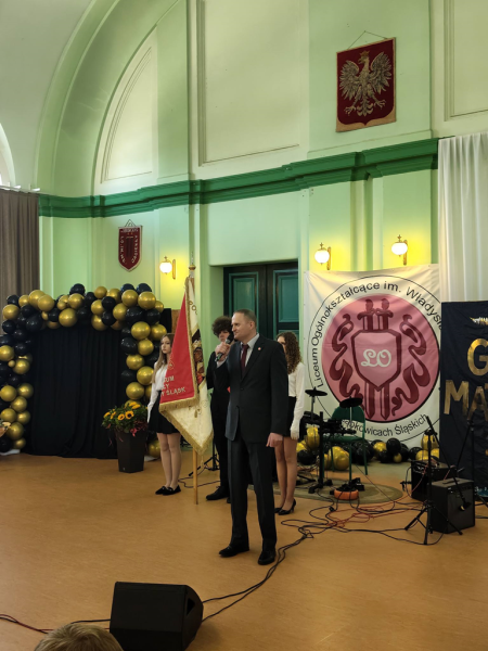 Zakończenie roku szkolnego maturzystów w Liceum Ogólnokształcącym w Ząbkowicach Śląskich