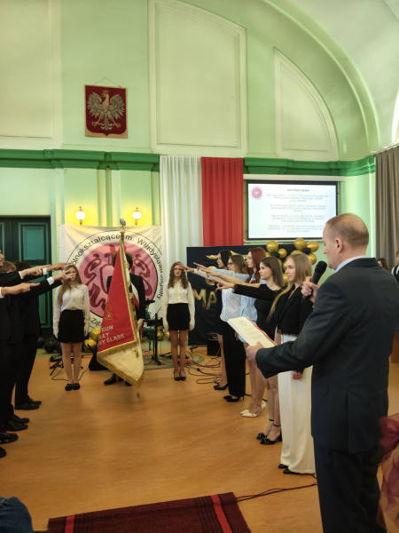 Zakończenie roku szkolnego maturzystów w Liceum Ogólnokształcącym w Ząbkowicach Śląskich