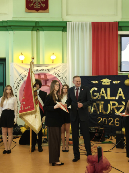 Zakończenie roku szkolnego maturzystów w Liceum Ogólnokształcącym w Ząbkowicach Śląskich