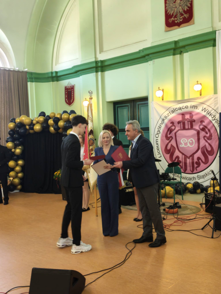 Zakończenie roku szkolnego maturzystów w Liceum Ogólnokształcącym w Ząbkowicach Śląskich