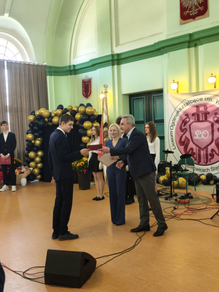 Zakończenie roku szkolnego maturzystów w Liceum Ogólnokształcącym w Ząbkowicach Śląskich