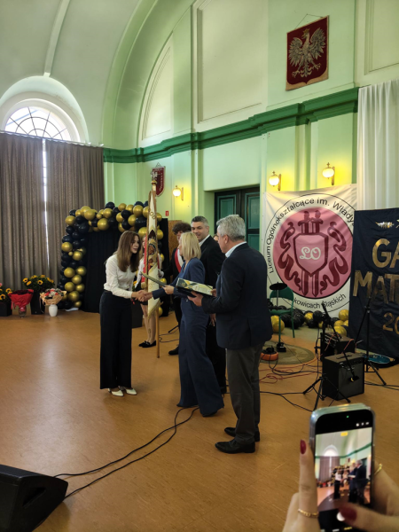 Zakończenie roku szkolnego maturzystów w Liceum Ogólnokształcącym w Ząbkowicach Śląskich