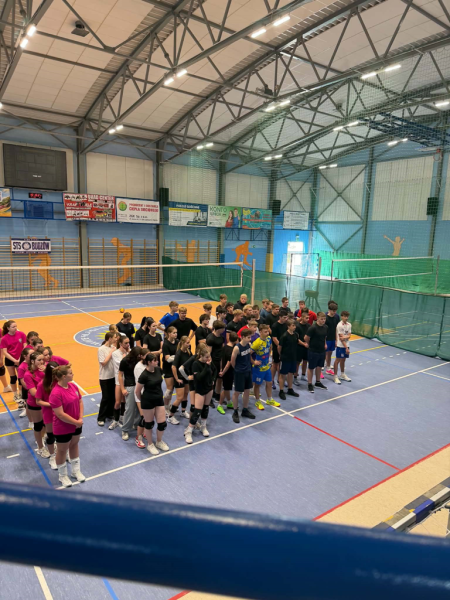Sportowa rywalizacja podczas Turnieju Siatkówki