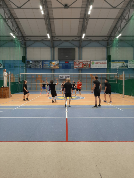 Sportowa rywalizacja podczas Turnieju Siatkówki