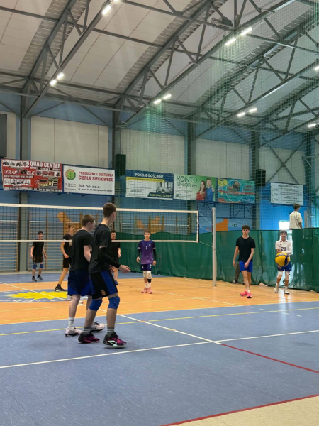 Sportowa rywalizacja podczas Turnieju Siatkówki
