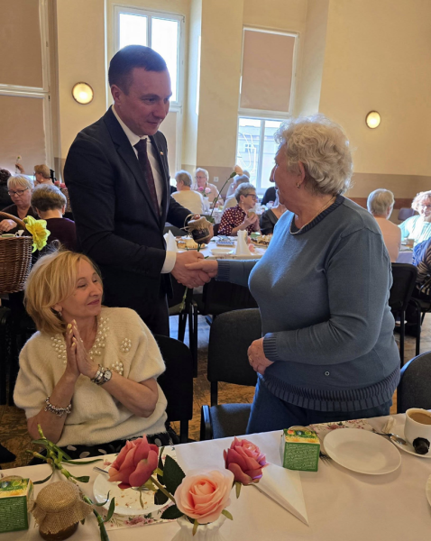 Dzień Kobiet w Klubie Seniora