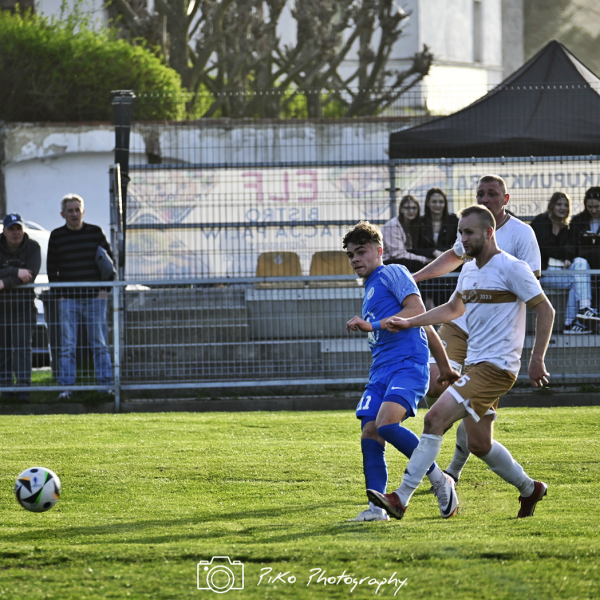 Klasa okręgowa: Zamek Kamieniec Ząbkowicki 1:2 (0:2) Orzeł Ząbkowice Śląskie