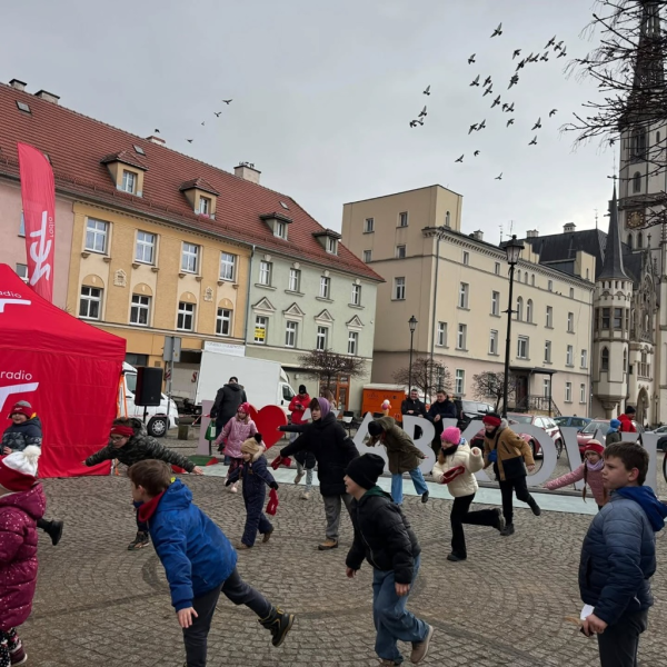 „Przebojowa Zima z Radiem ZET” na Rynku w Ząbkowicach Śląskich