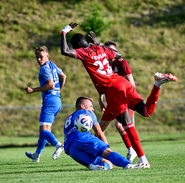 IV liga: Orzeł Ząbkowice Śląskie 4:0 (2:0) Legsad Kościelec
