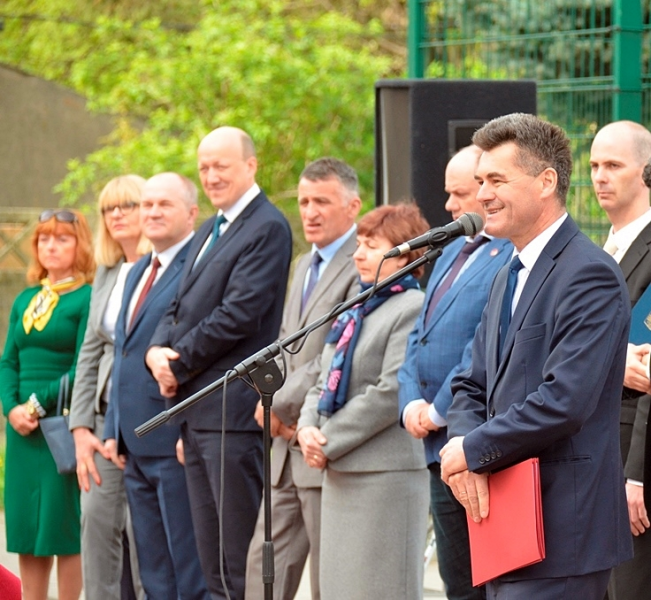 Zakończenie roku szkolnego maturzystów w Zespole Szkół Zawodowych w Ząbkowicach Śląskich