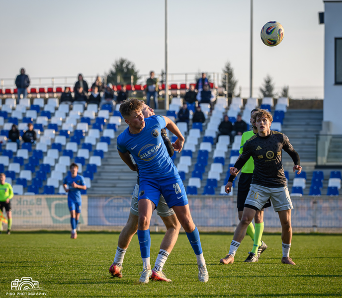 IV liga: Orzeł Ząbkowice Śląskie 2:1 (1:1) LKS Błyskawica Gać
