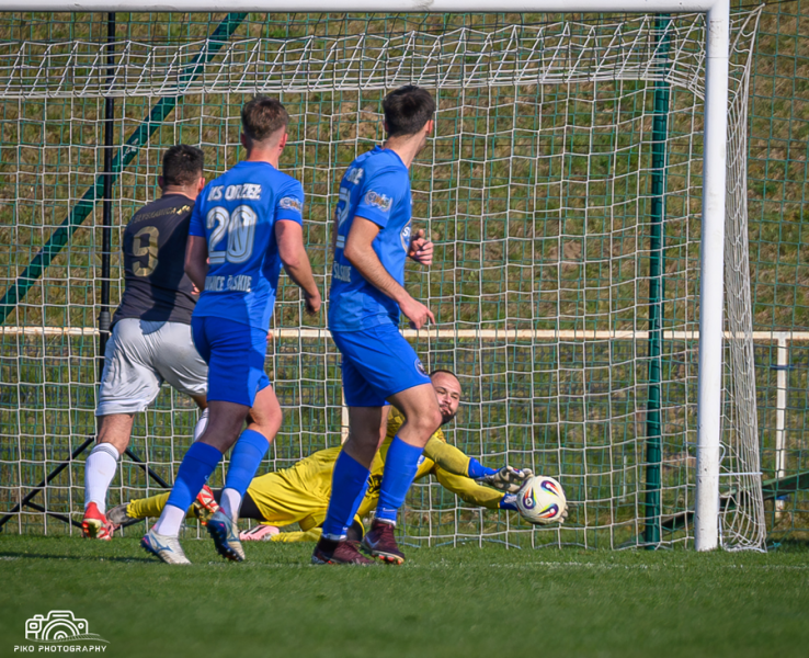 IV liga: Orzeł Ząbkowice Śląskie 2:1 (1:1) LKS Błyskawica Gać