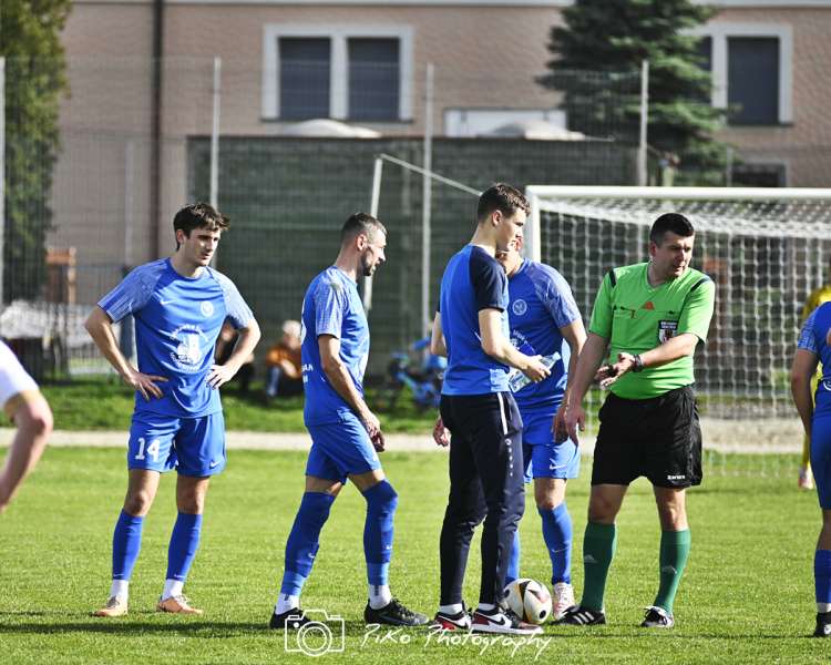 Klasa okręgowa: Zamek Kamieniec Ząbkowicki 1:2 (0:2) Orzeł Ząbkowice Śląskie