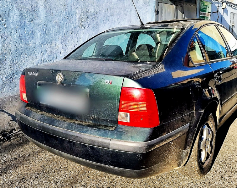 32-latek ukradł volkswagena zaparkowanego pod sklepem