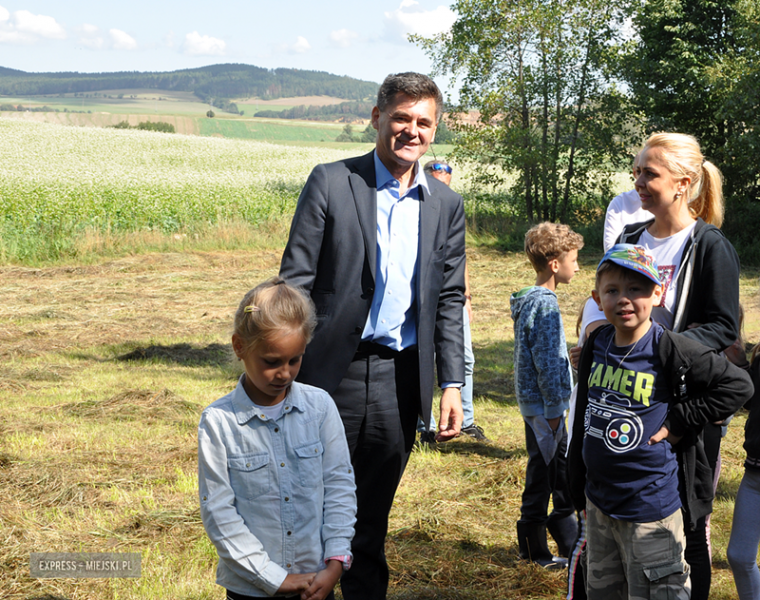 Realizacja drugiej edycji programu odbudowy zwierzyny drobnej. Tym razem do środowiska naturalnego trafiło około 430 sztuk zajęcy