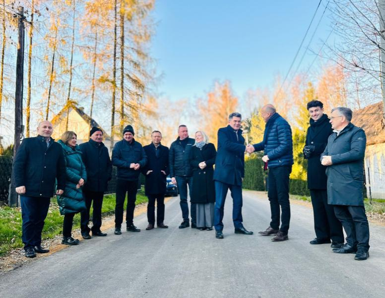 Trzy odcinki dróg powiatowych wyremontowane dzięki porozumieniu gminy i powiatu