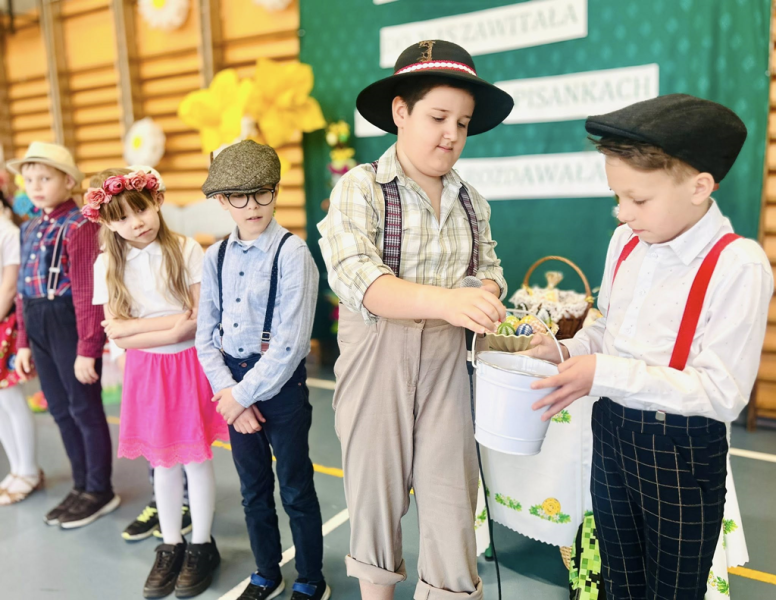 Apel wielkanocny w Szkole Podstawowej w Henrykowie