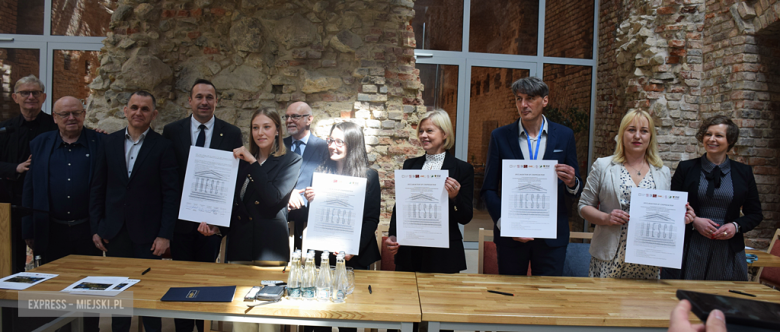 W stronę UNESCO – Twierdza Srebrna Góra z międzynarodowym wsparciem [foto]