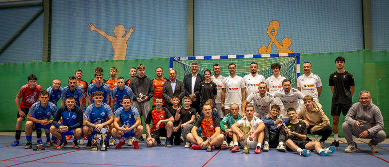 Sokół Smolec zwycięzcą Turnieju Sylwestrowego o Puchar Przewodniczącego Rady Miejskiej