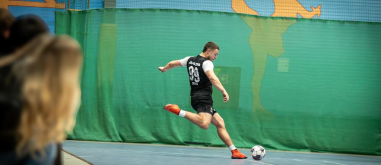 Ząbkowicka Liga Futsalu wkroczyła w decydującą fazę. Znamy cztery ekipy, które zawalczą o mistrza