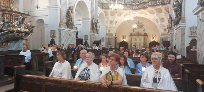 Dzień Niepodległości Ukrainy. Burmistrz spotkał się z uchodźcami wojennymi, modlono się o pokój