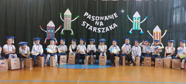 Pasowanie na przedszkolaków i starszaków