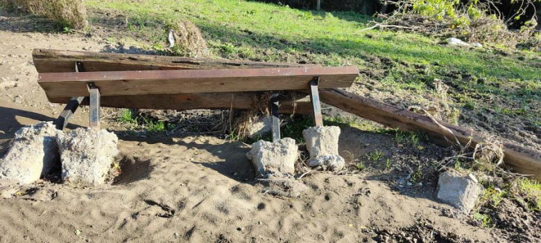 Zabezpieczono gazociąg przy drodze do parku za rzeką. Wstęp wciąż jednak wzbroniony