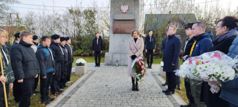 Obchody 106. rocznicy odzyskania Niepodległości przez Polskę w gminie Stoszowice