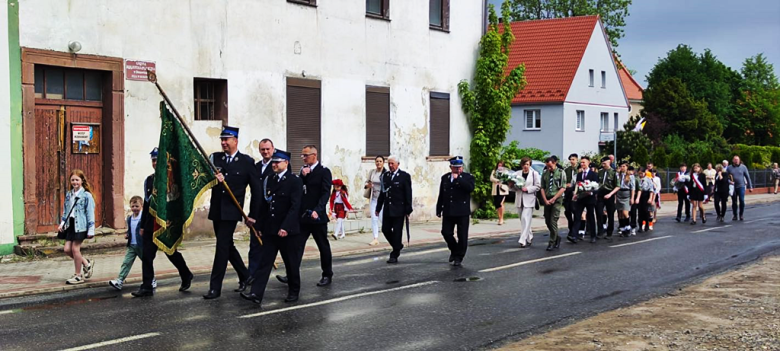 Gminne obchody święta Konstytucji 3 maja w Budzowie