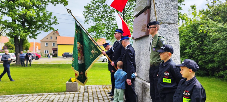 Gminne obchody święta Konstytucji 3 maja w Budzowie