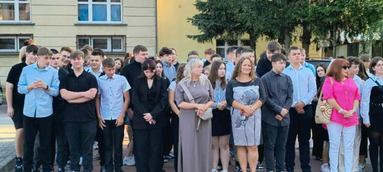 Nowy rok szkolny w Zespole Szkół Ponadpodstawowych w Ziębicach rozpoczęty