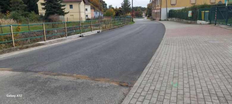 Zakończono odbudowę fragmentu drogi powiatowej w Mąkolnie zniszczonego przez powódź