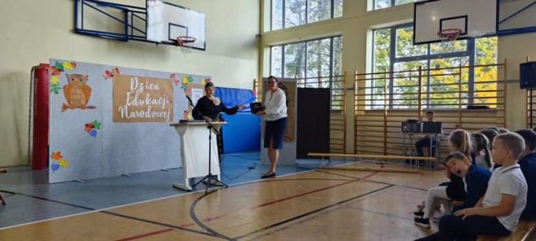 Dzień Edukacji Narodowej w gminie Stoszowice – słowa uznania dla nauczycieli i wychowawców