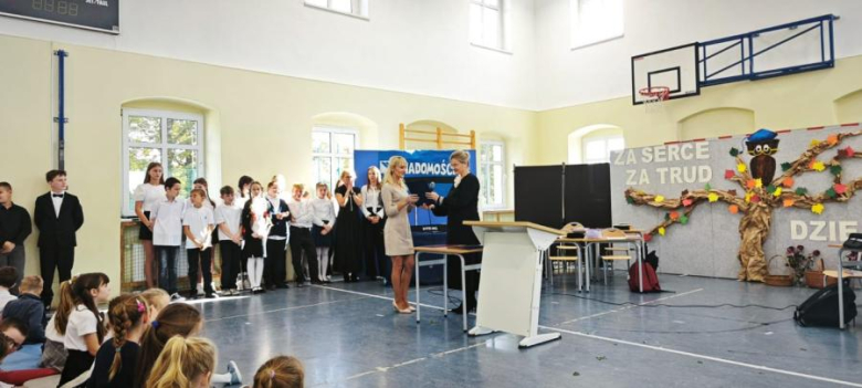 Dzień Edukacji Narodowej w gminie Stoszowice – słowa uznania dla nauczycieli i wychowawców